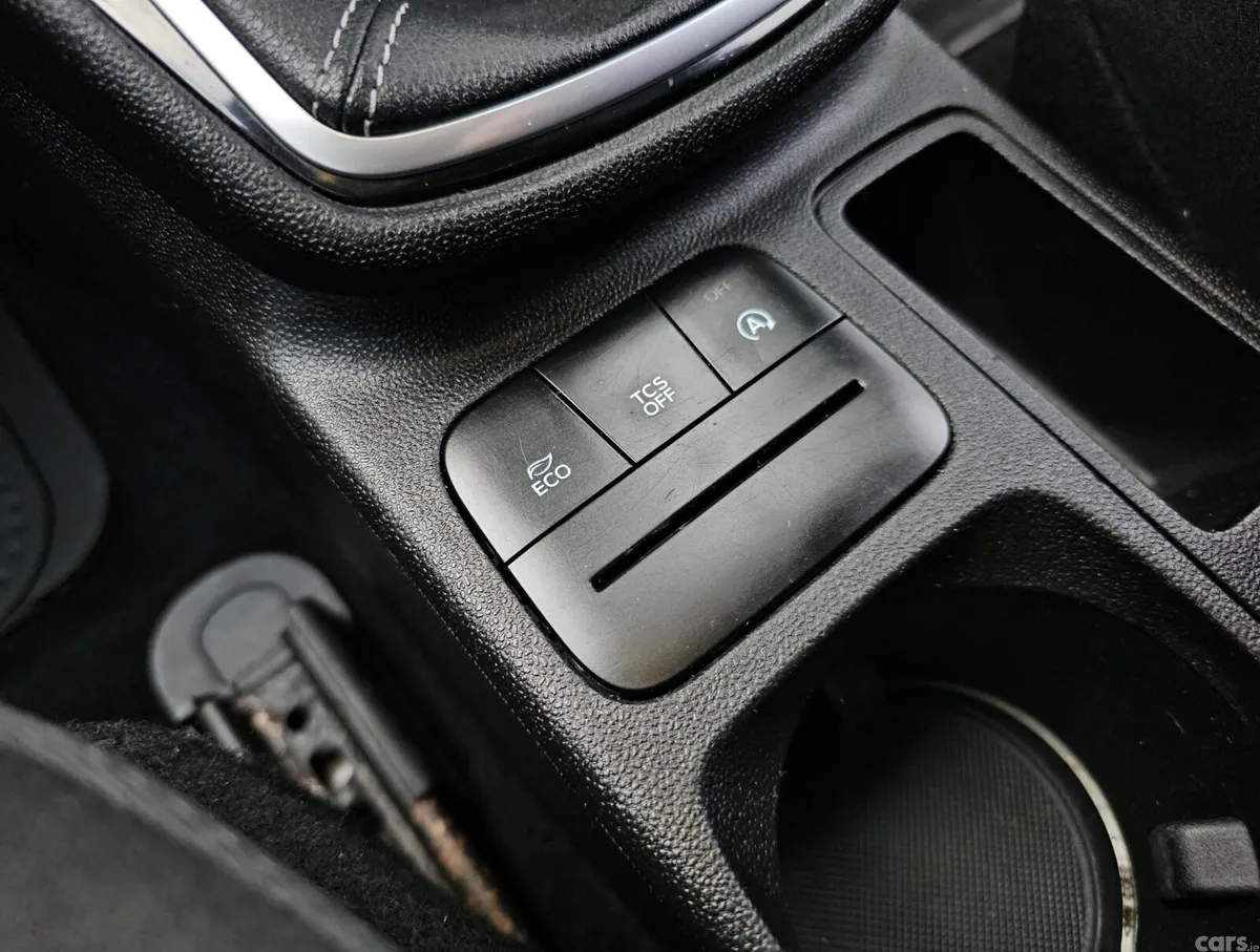 Ford Fiesta Hatchback, Petrol, 2018, White