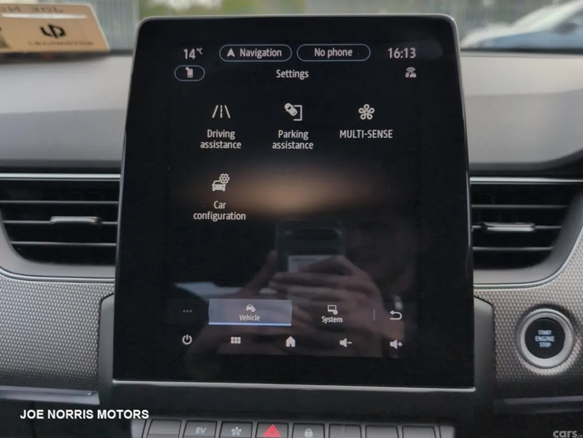 Renault Arkana Hatchback, Petrol, 2022, White