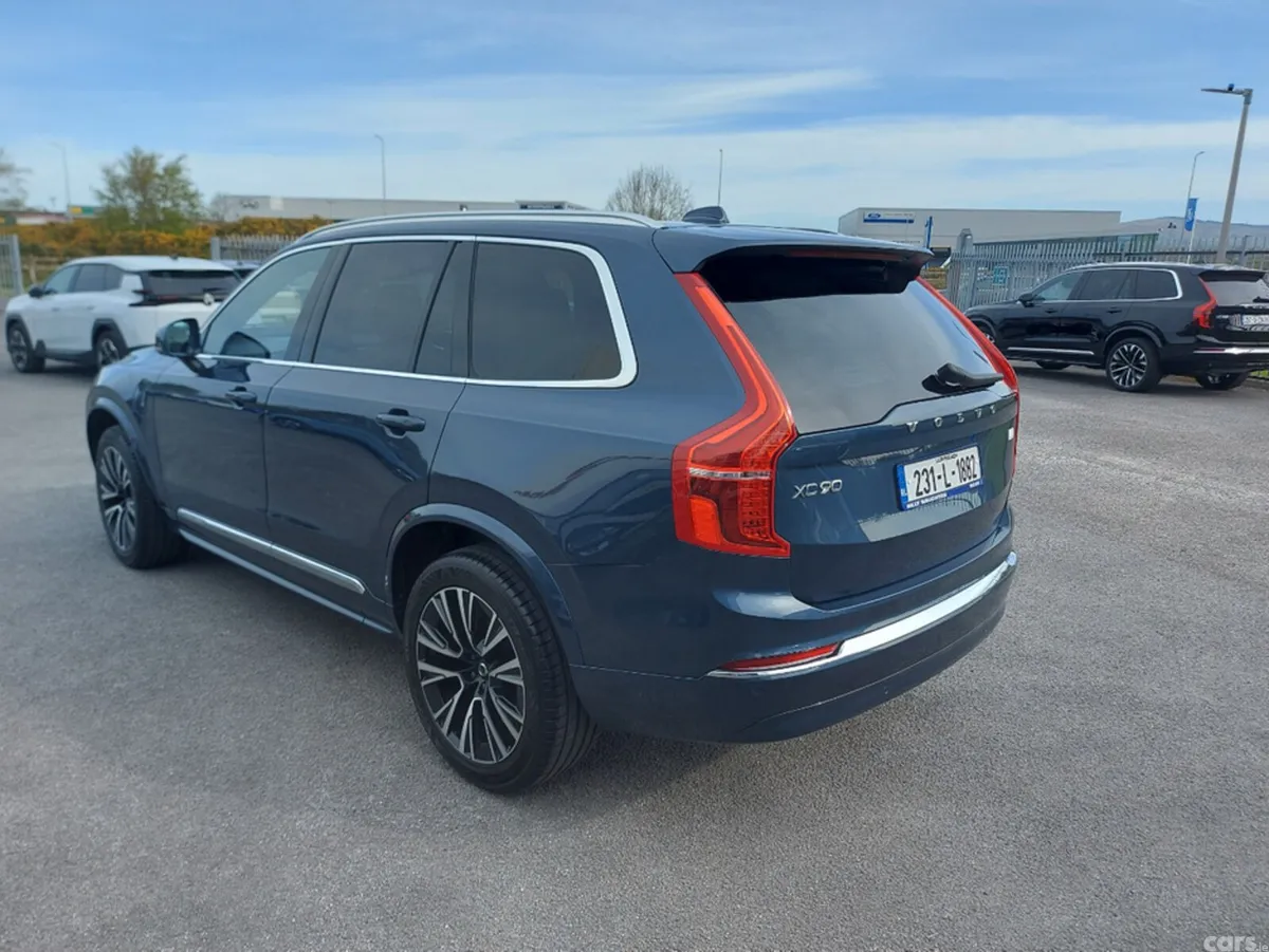 Volvo XC90 MPV, Petrol Plug-in Hybrid, 2023, Blue