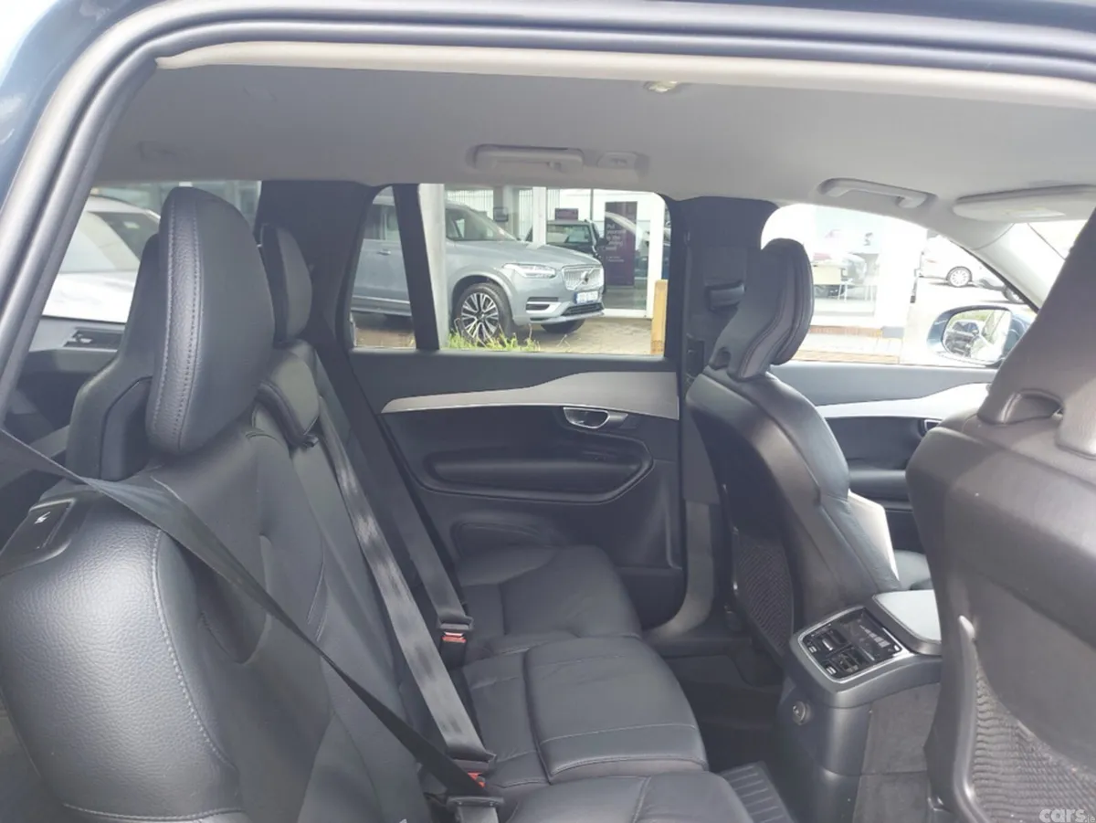 Volvo XC90 MPV, Petrol Plug-in Hybrid, 2023, Blue
