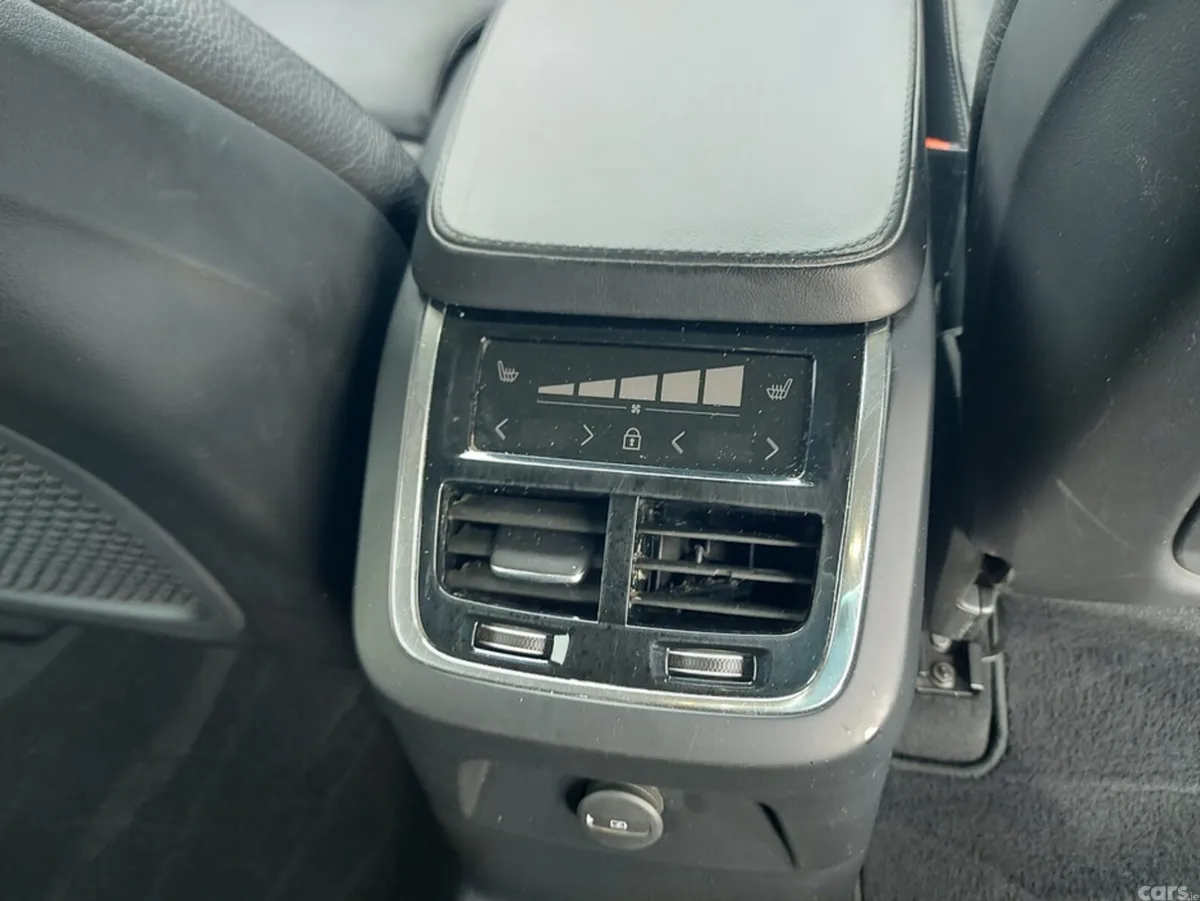 Volvo XC90 MPV, Petrol Plug-in Hybrid, 2023, Blue