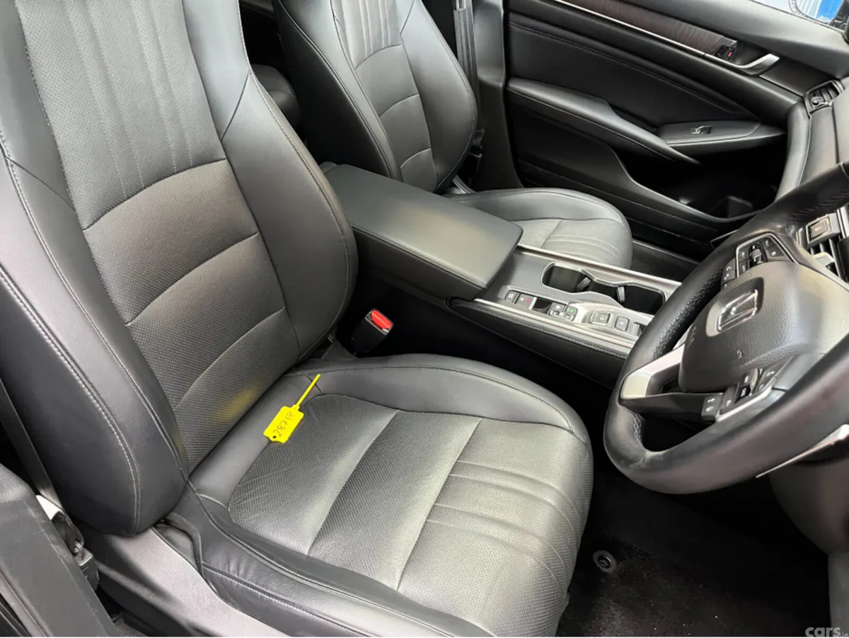 Honda Accord Saloon, Petrol Hybrid, 2022, Black