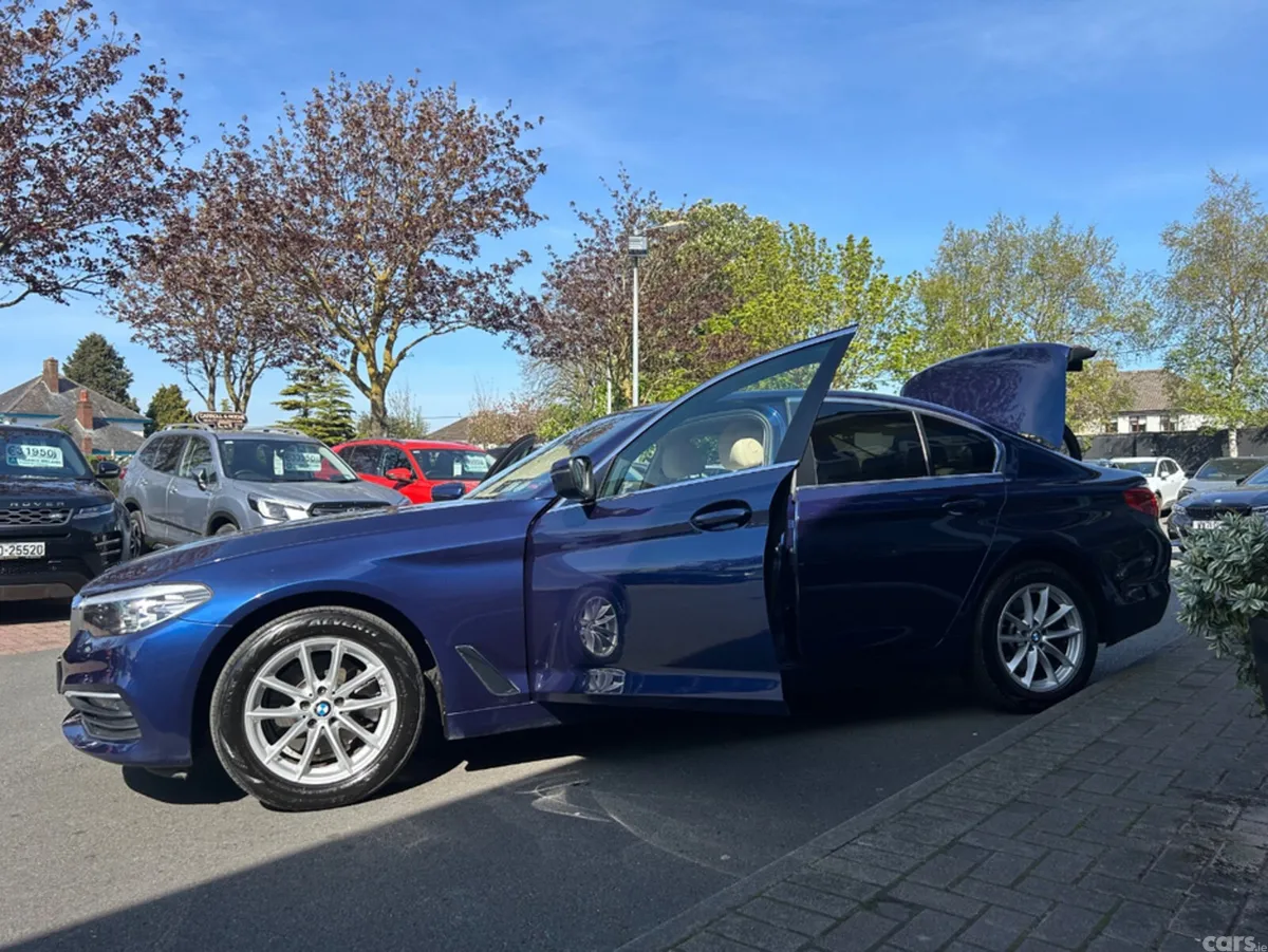 BMW 5-Series Saloon, Diesel, 2018, Blue