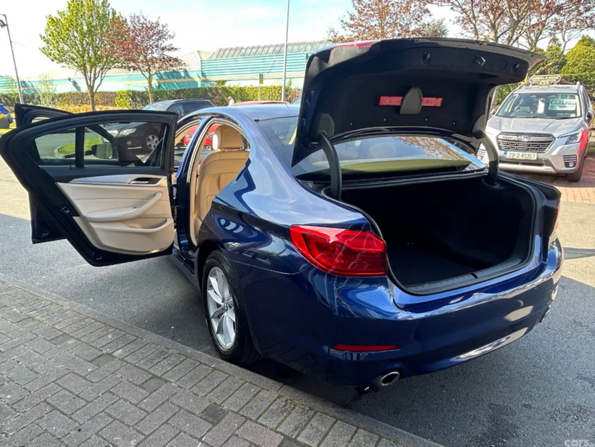 BMW 5-Series Saloon, Diesel, 2018, Blue