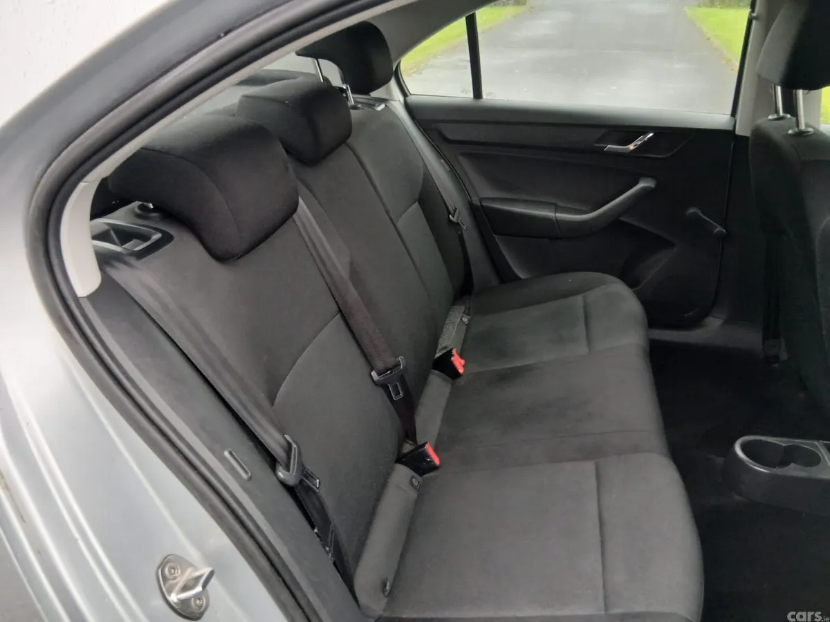 Skoda Rapid Saloon, Petrol, 2017, Grey