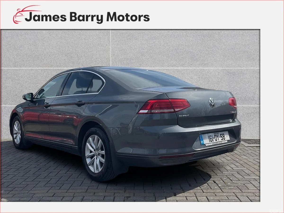 Volkswagen Passat Saloon, Diesel, 2016, Grey