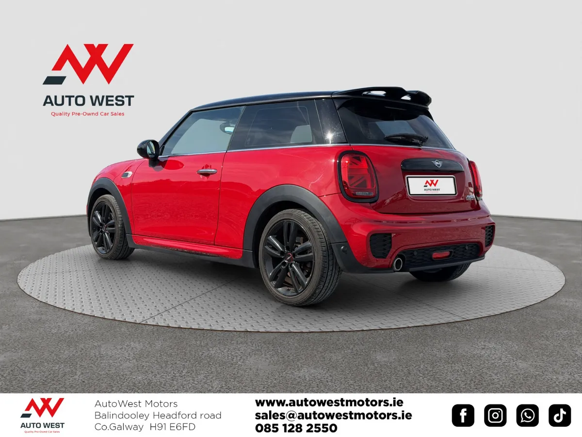 Mini Cooper Hatchback, Petrol, 2019, Red