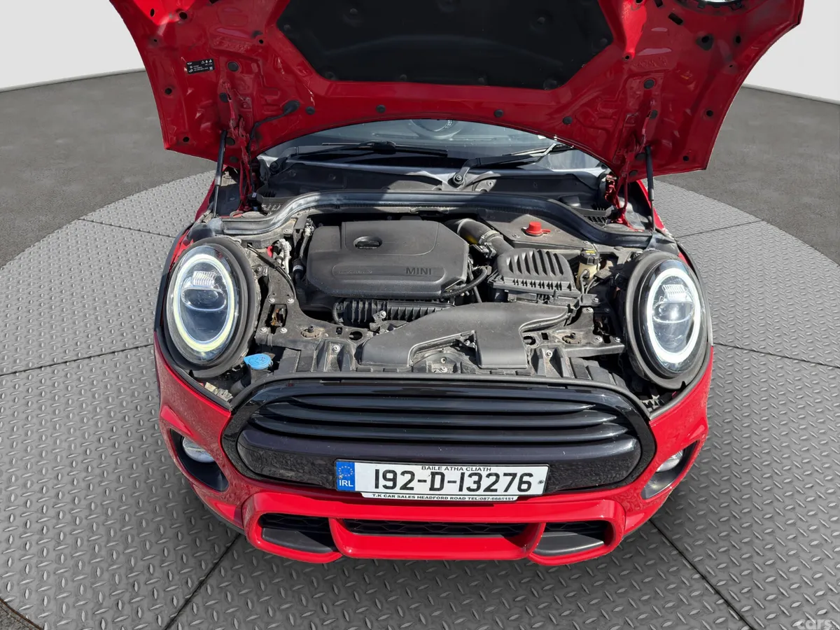 Mini Cooper Hatchback, Petrol, 2019, Red