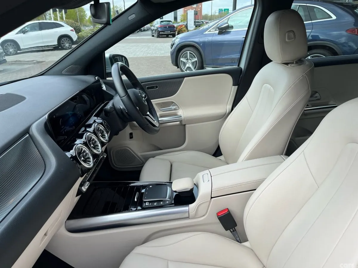 Mercedes-Benz B-Class MPV, Diesel, 2022, Silver