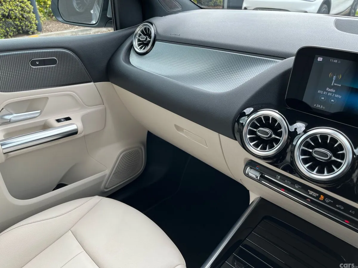 Mercedes-Benz B-Class MPV, Diesel, 2022, Silver