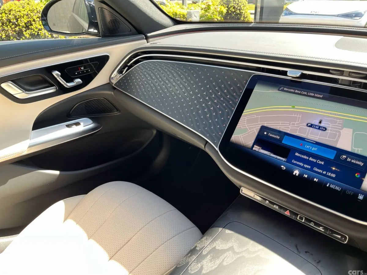 Mercedes-Benz E-Class Saloon, Diesel Plug-in Hybrid, 2025, Black