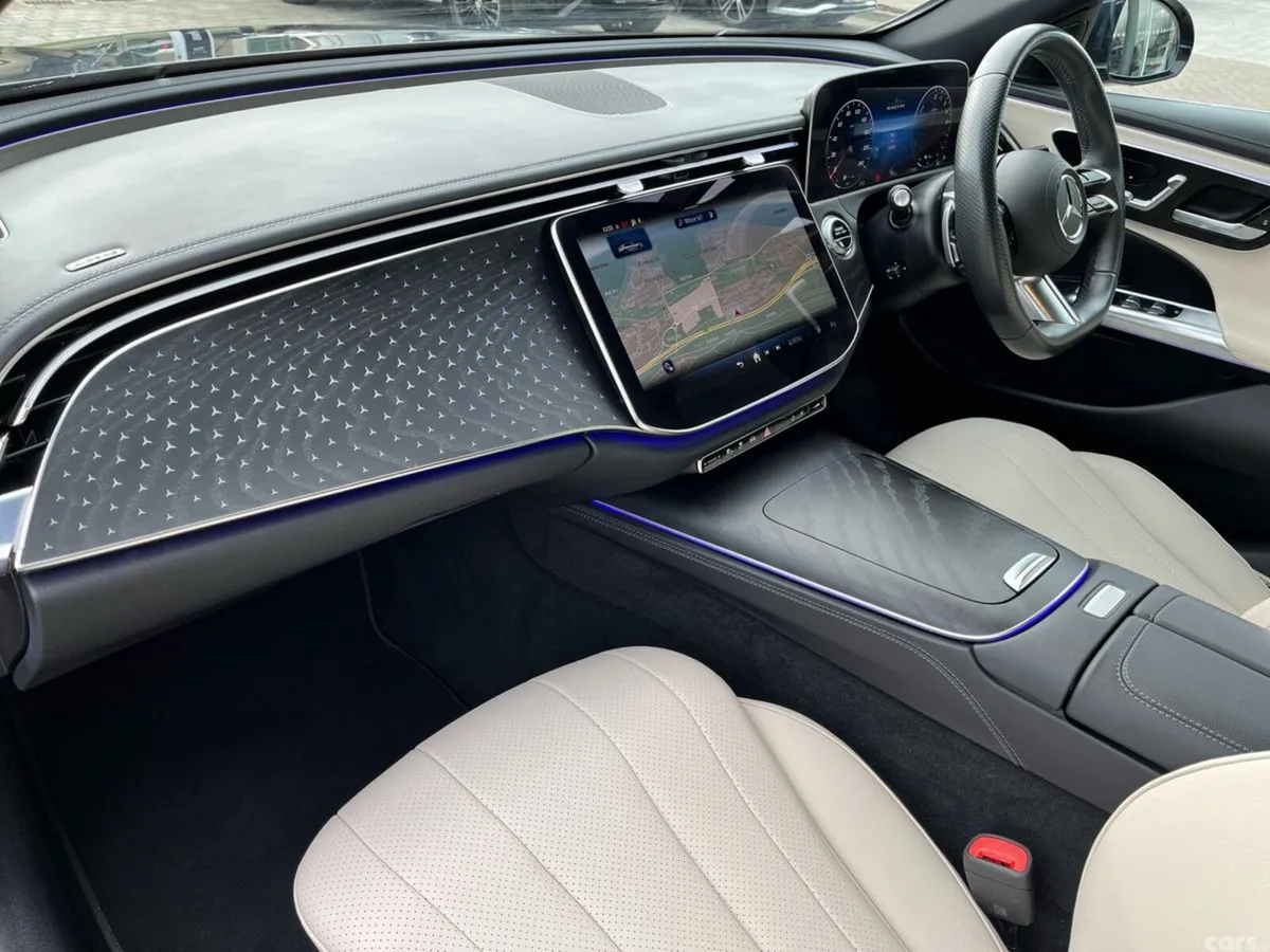 Mercedes-Benz E-Class Saloon, Diesel Plug-in Hybrid, 2024, Blue