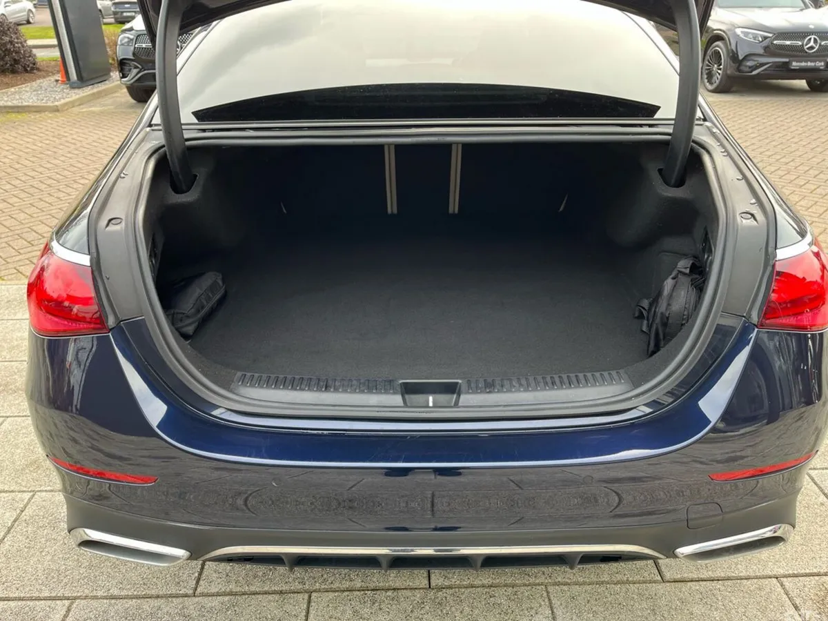 Mercedes-Benz E-Class Saloon, Diesel Plug-in Hybrid, 2024, Blue
