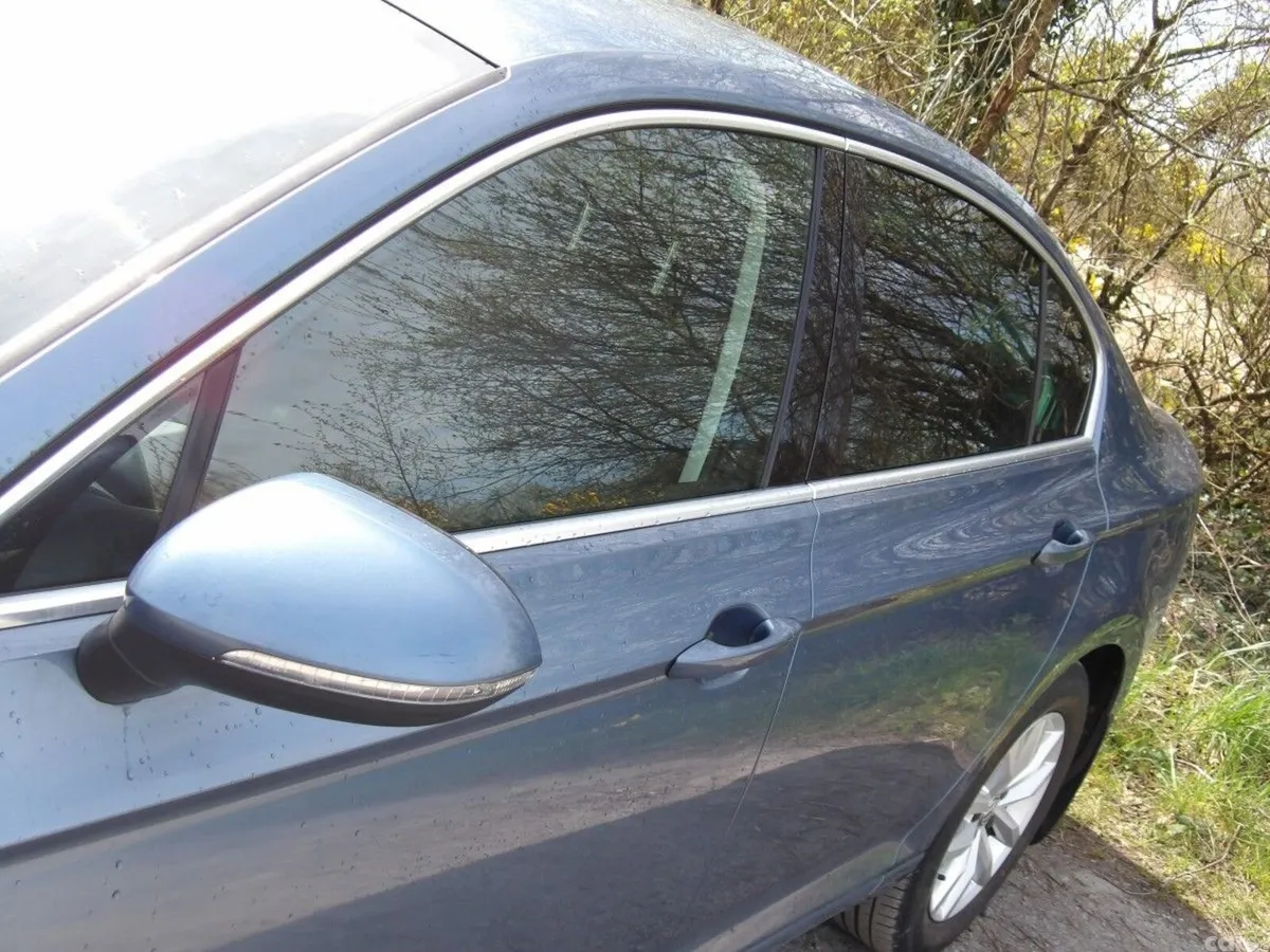 Volkswagen Passat Saloon, Diesel, 2016, Blue