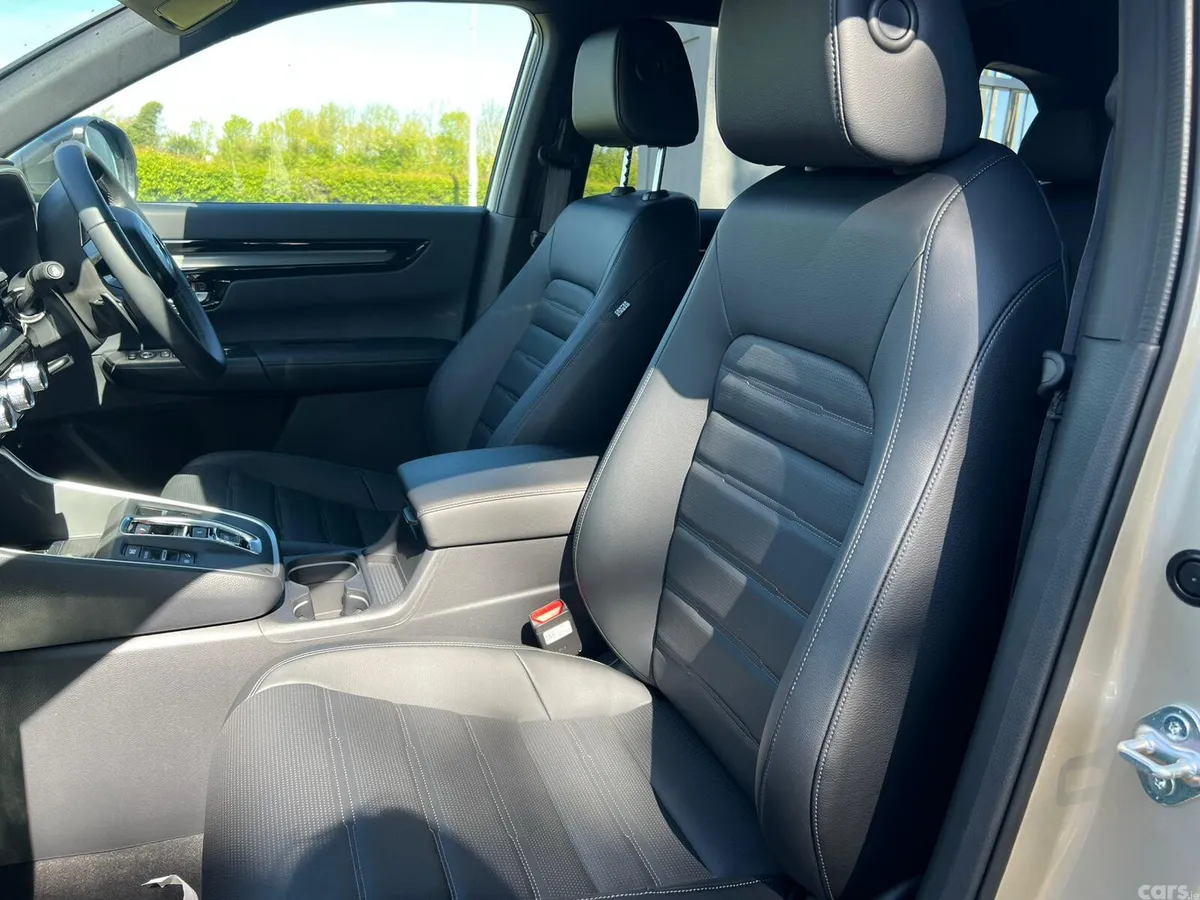 Honda CR-V SUV, Petrol Plug-in Hybrid, 2026, Gold