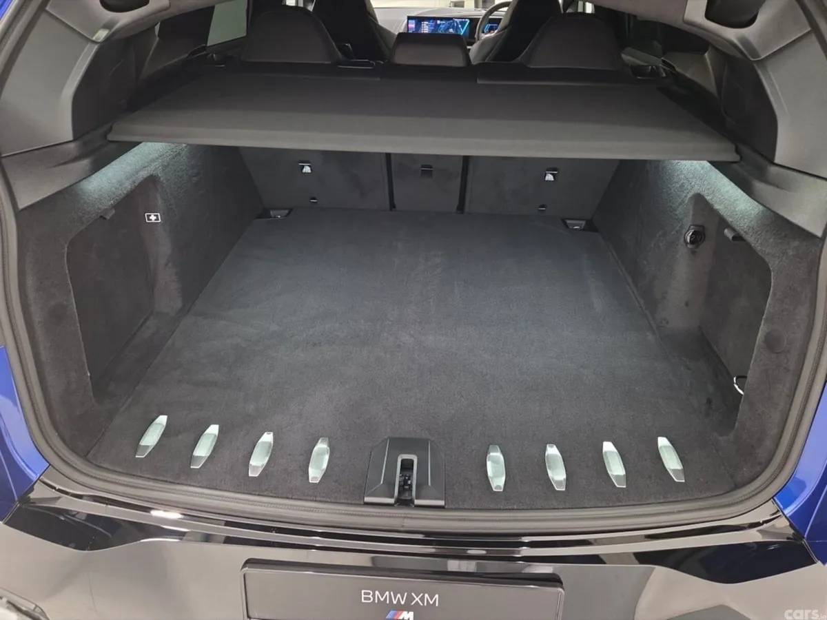 BMW XM SUV, Petrol Plug-in Hybrid, 2026, Blue