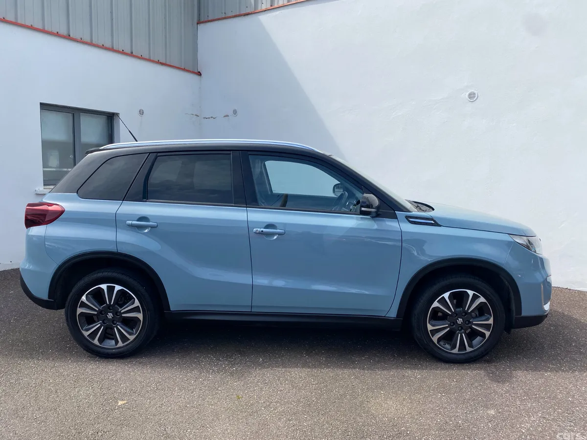 Suzuki Vitara SUV, Petrol Hybrid, 2024, Blue