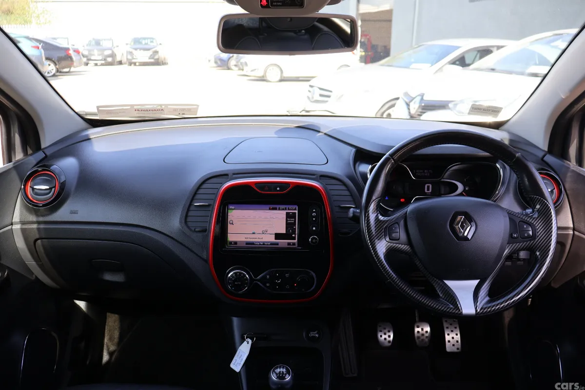 Renault Captur Hatchback, Diesel, 2017, Grey