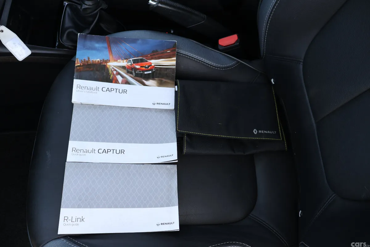 Renault Captur Hatchback, Diesel, 2017, Grey