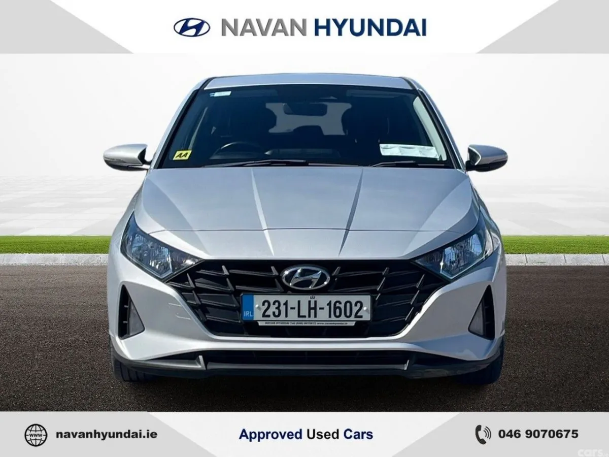 Hyundai i20 Hatchback, Petrol, 2023, Grey