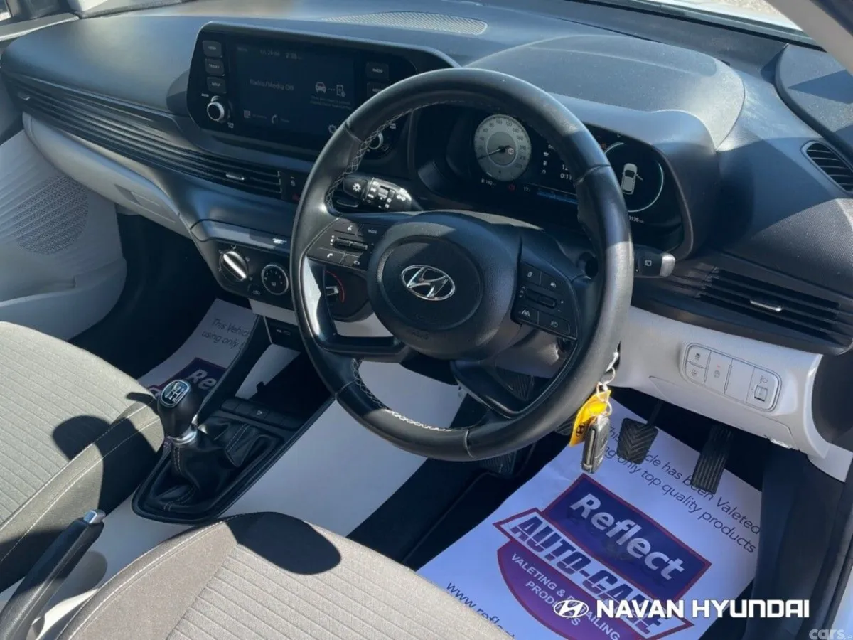 Hyundai i20 Hatchback, Petrol, 2023, Grey