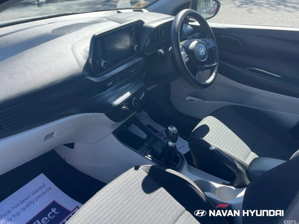 Hyundai i20 Hatchback, Petrol, 2023, Grey