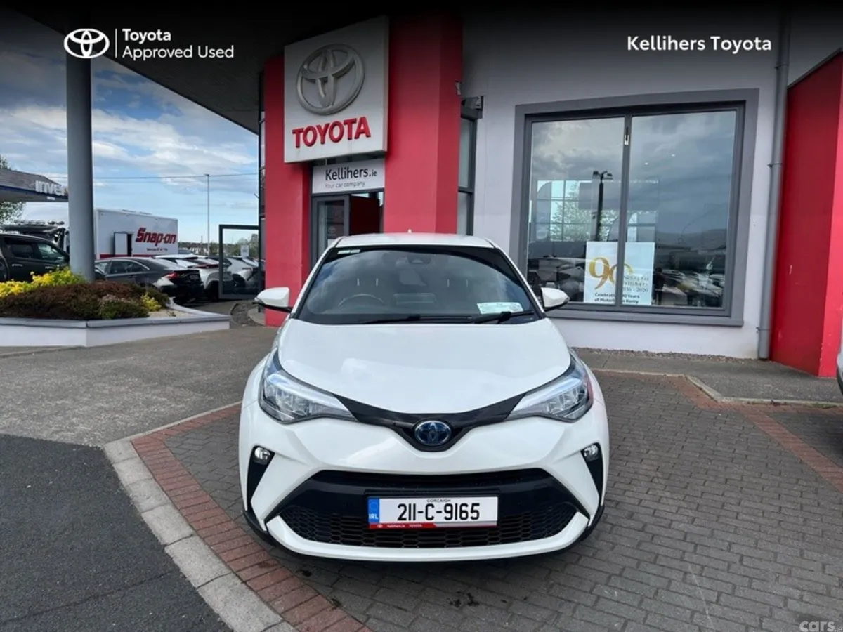 Toyota C-HR SUV, Petrol Hybrid, 2021, White