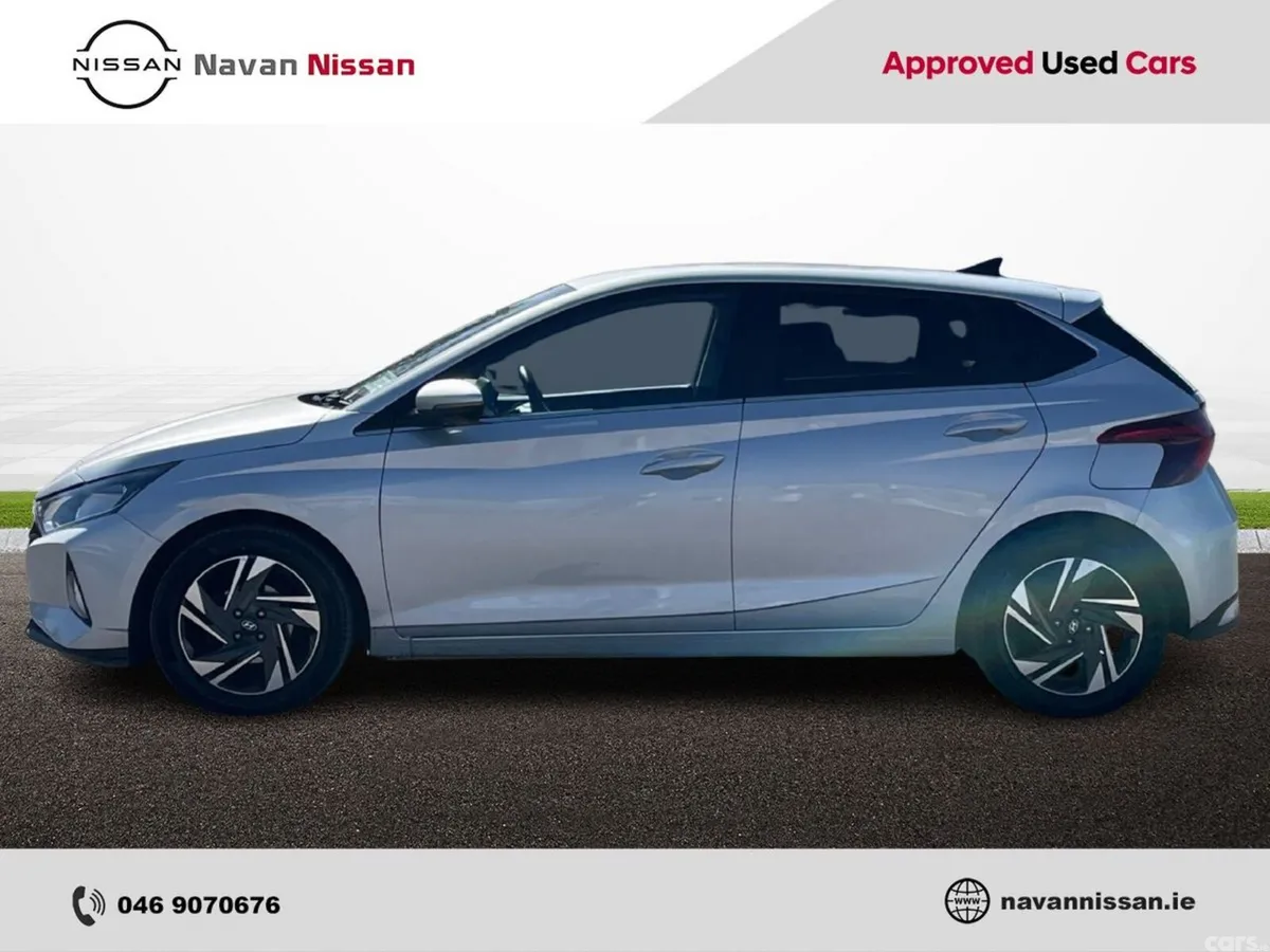 Hyundai i20 Hatchback, Petrol, 2023, Grey