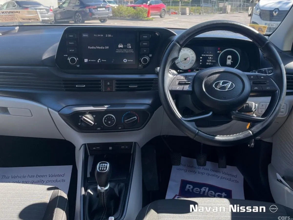 Hyundai i20 Hatchback, Petrol, 2023, Grey