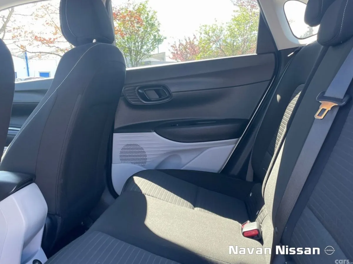Hyundai i20 Hatchback, Petrol, 2023, Grey