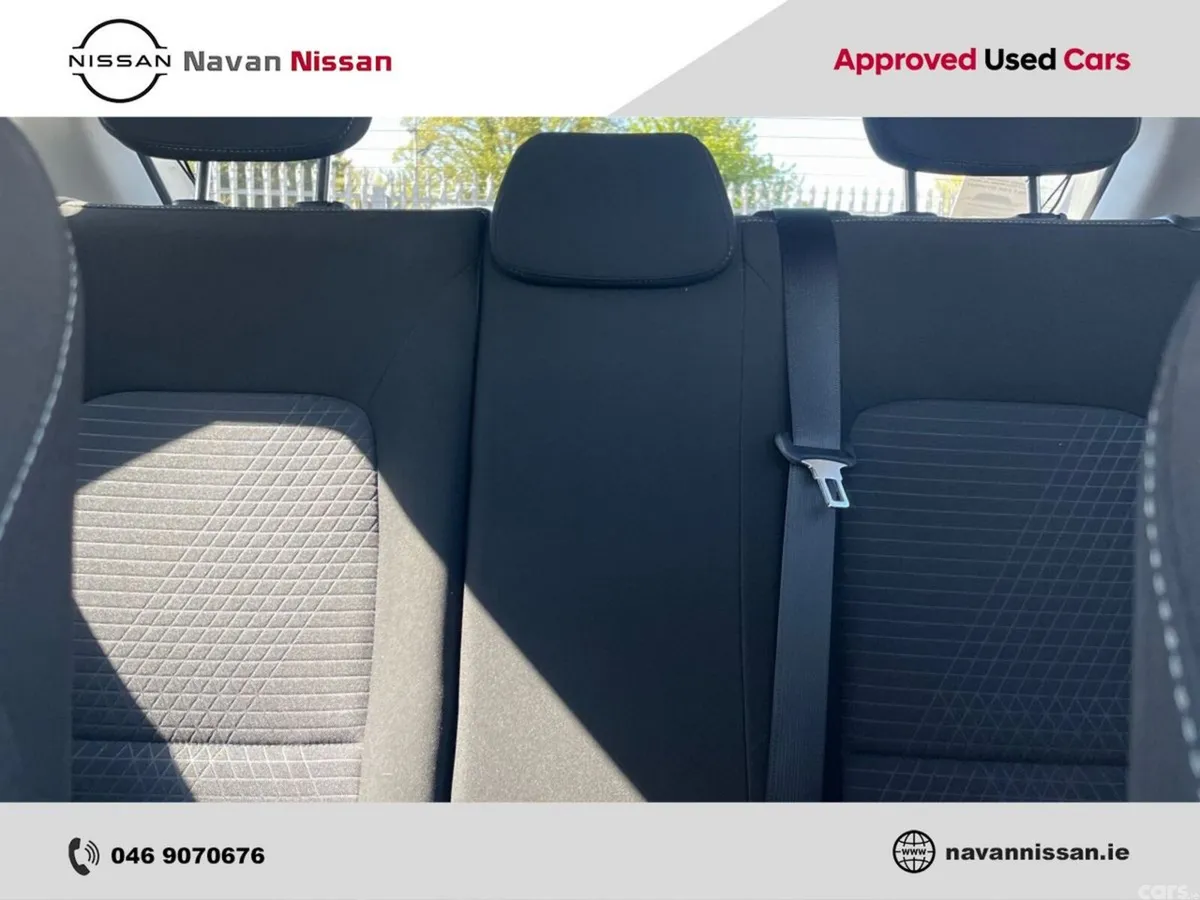 Hyundai i20 Hatchback, Petrol, 2023, Grey
