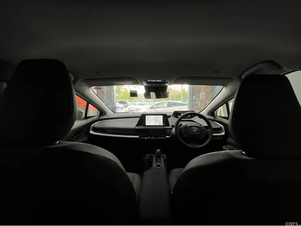 Toyota Prius Estate, Petrol, 2025, Silver