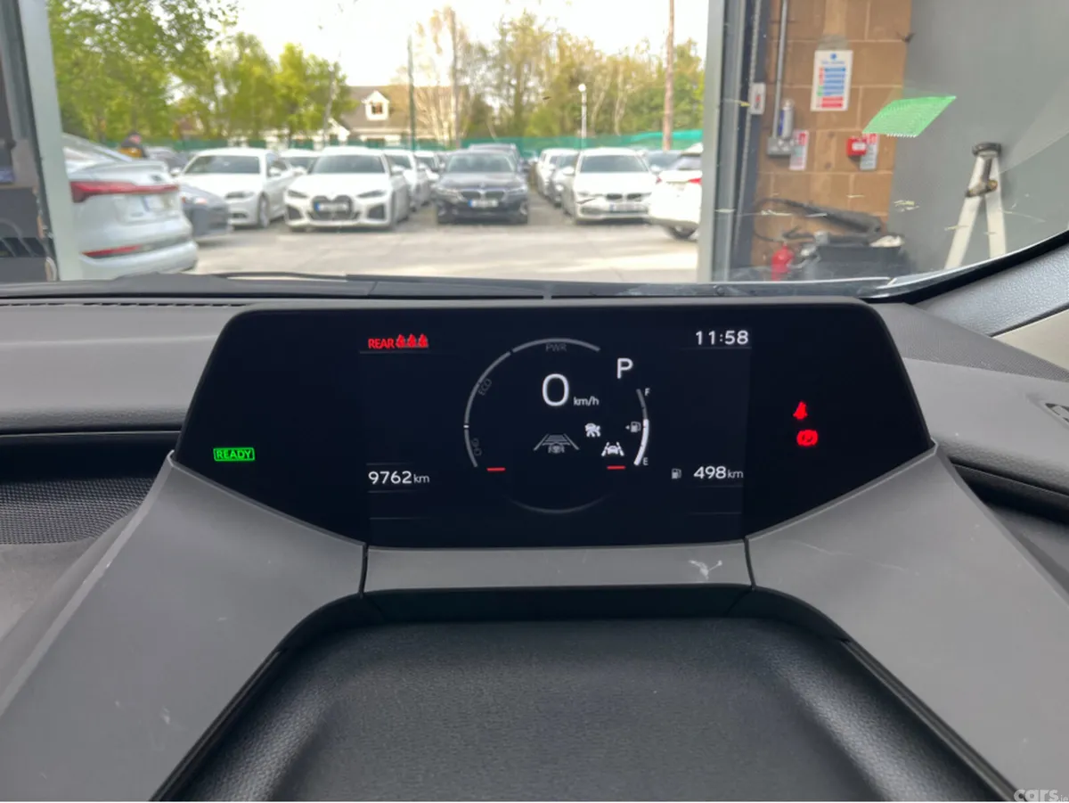 Toyota Prius Estate, Petrol, 2025, Silver