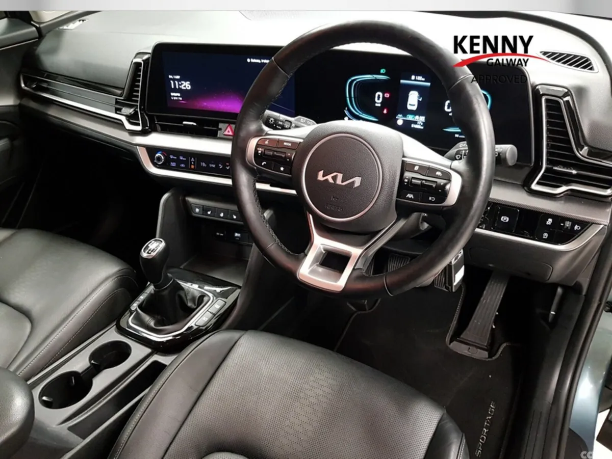 Kia Sportage MPV, Diesel, 2024, Grey
