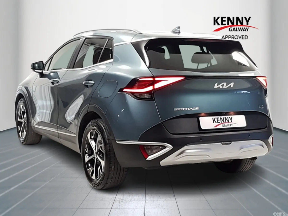 Kia Sportage MPV, Diesel, 2024, Grey