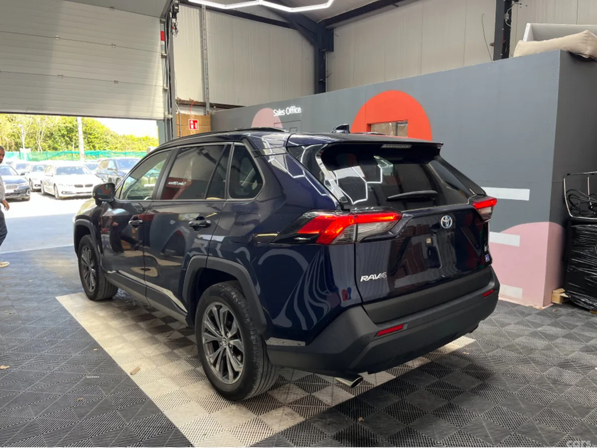 Toyota RAV4 SUV, Petrol Hybrid, 2023, Blue