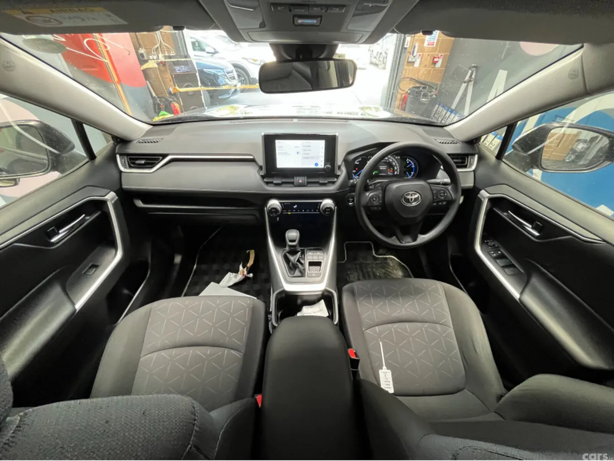Toyota RAV4 SUV, Petrol Hybrid, 2023, Blue