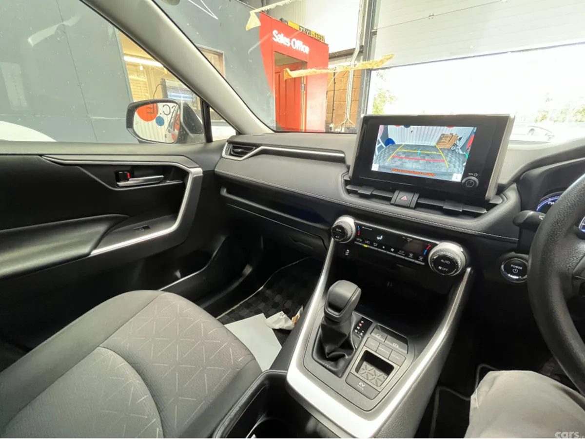 Toyota RAV4 SUV, Petrol Hybrid, 2023, Blue