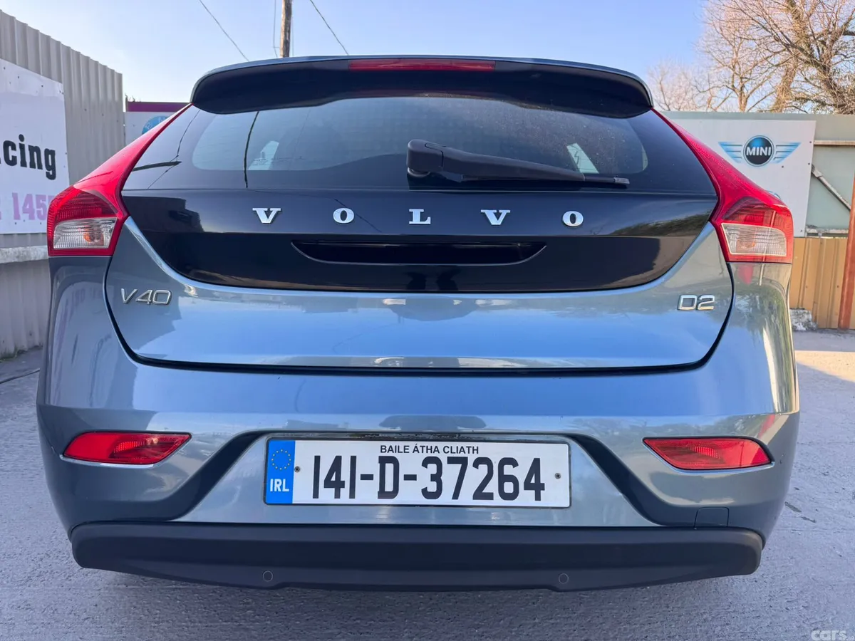 Volvo V40 Hatchback, Diesel, 2014, Blue