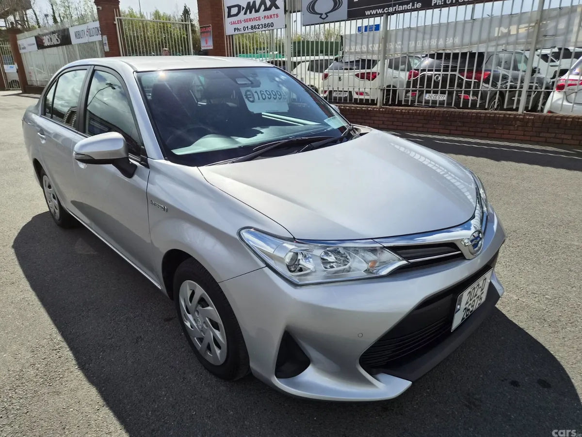 Toyota Corolla Saloon, Petrol Hybrid, 2020, Silver