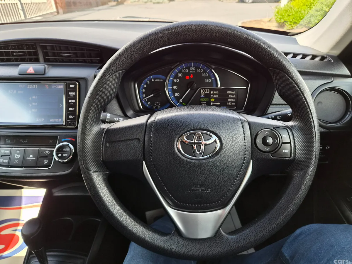 Toyota Corolla Saloon, Petrol Hybrid, 2020, Silver