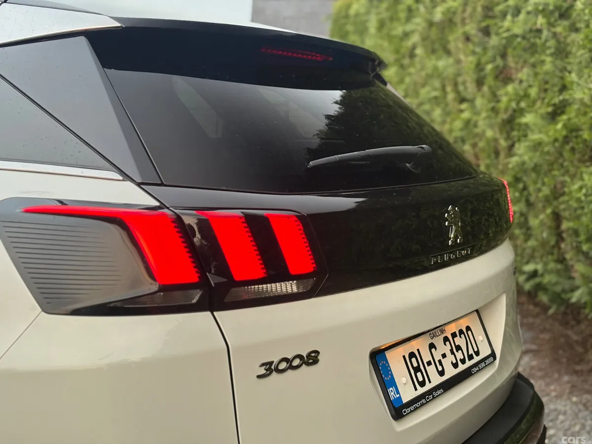 Peugeot 3008 MPV, Diesel, 2018, White
