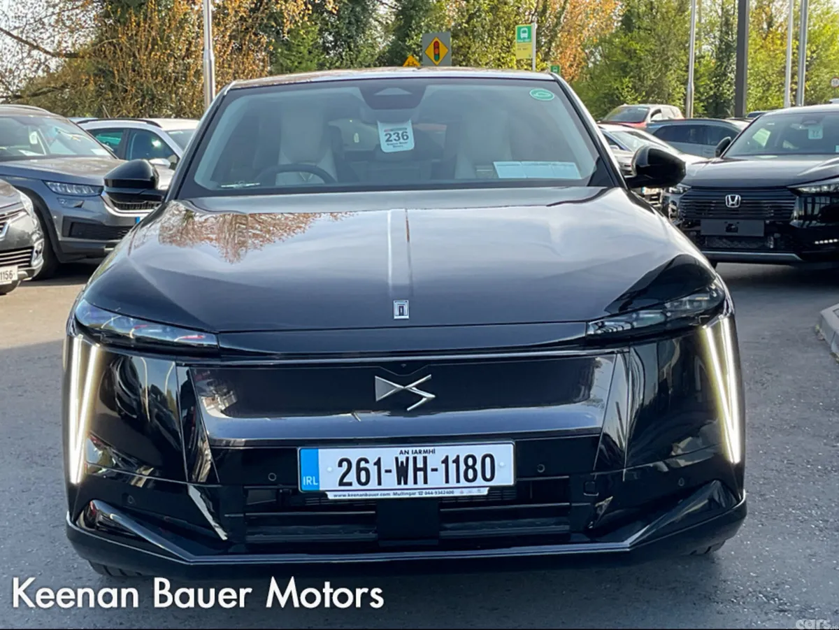 DS Automobiles Other Hatchback, Electric, 2026, Black