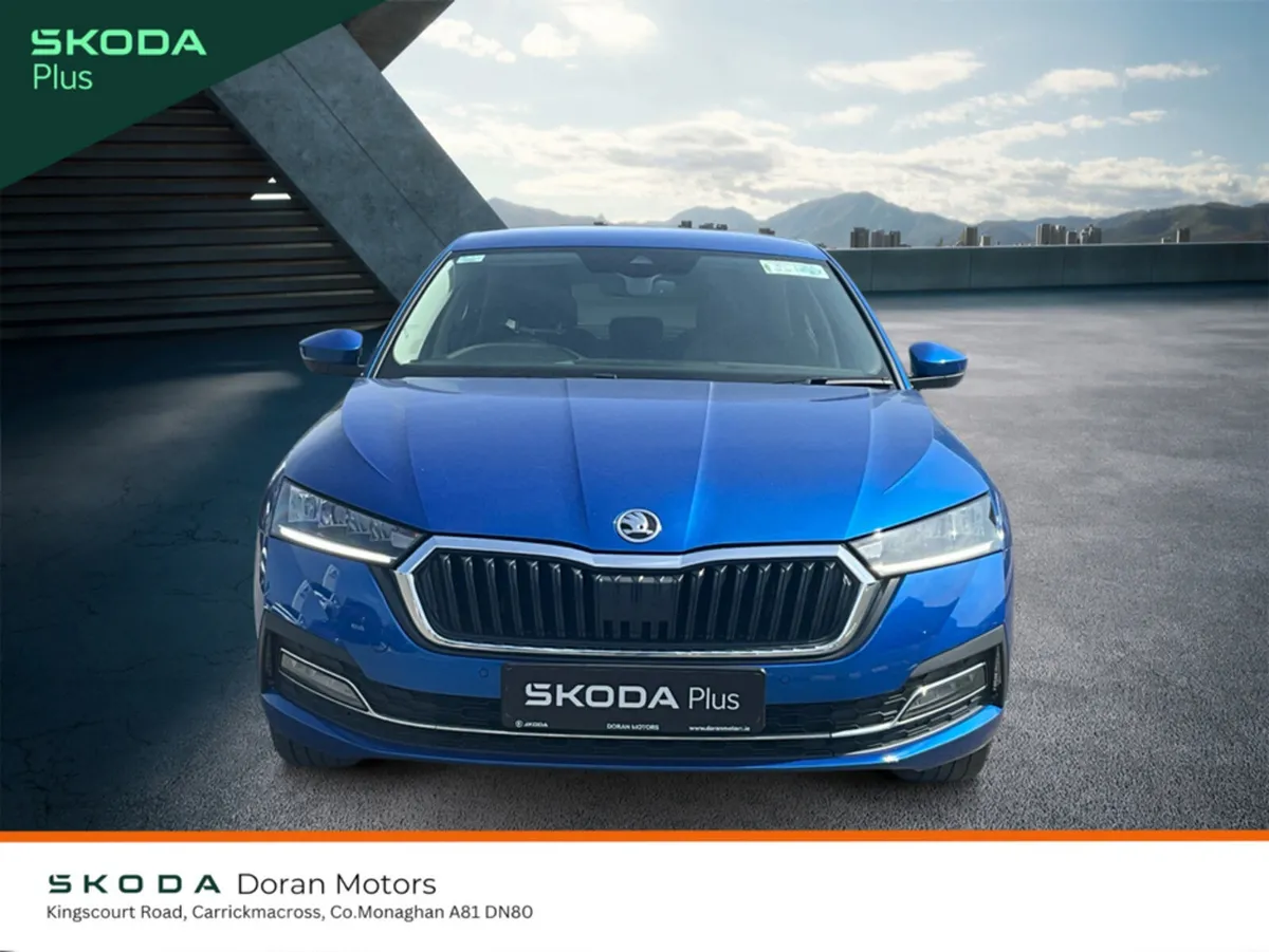 Skoda Octavia Hatchback, Diesel, 2023, Blue