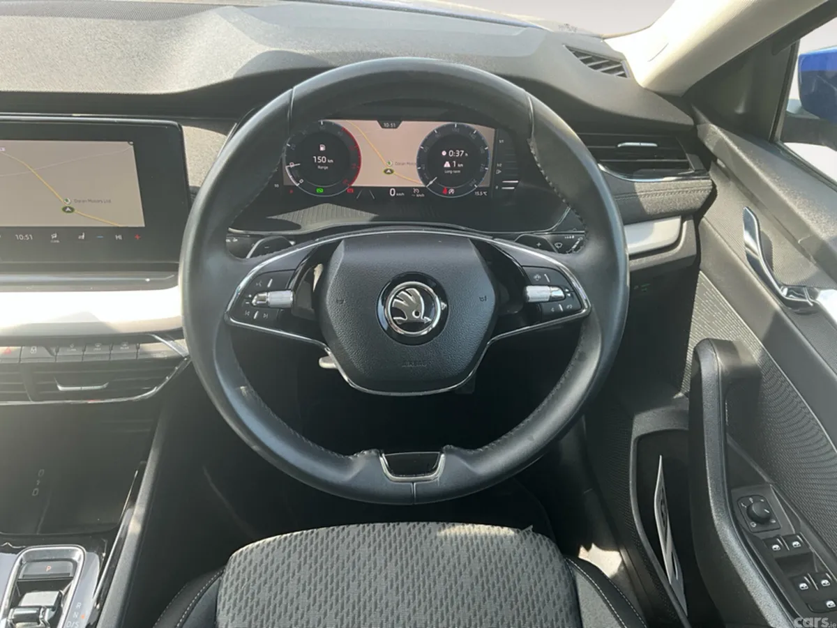 Skoda Octavia Hatchback, Diesel, 2023, Blue