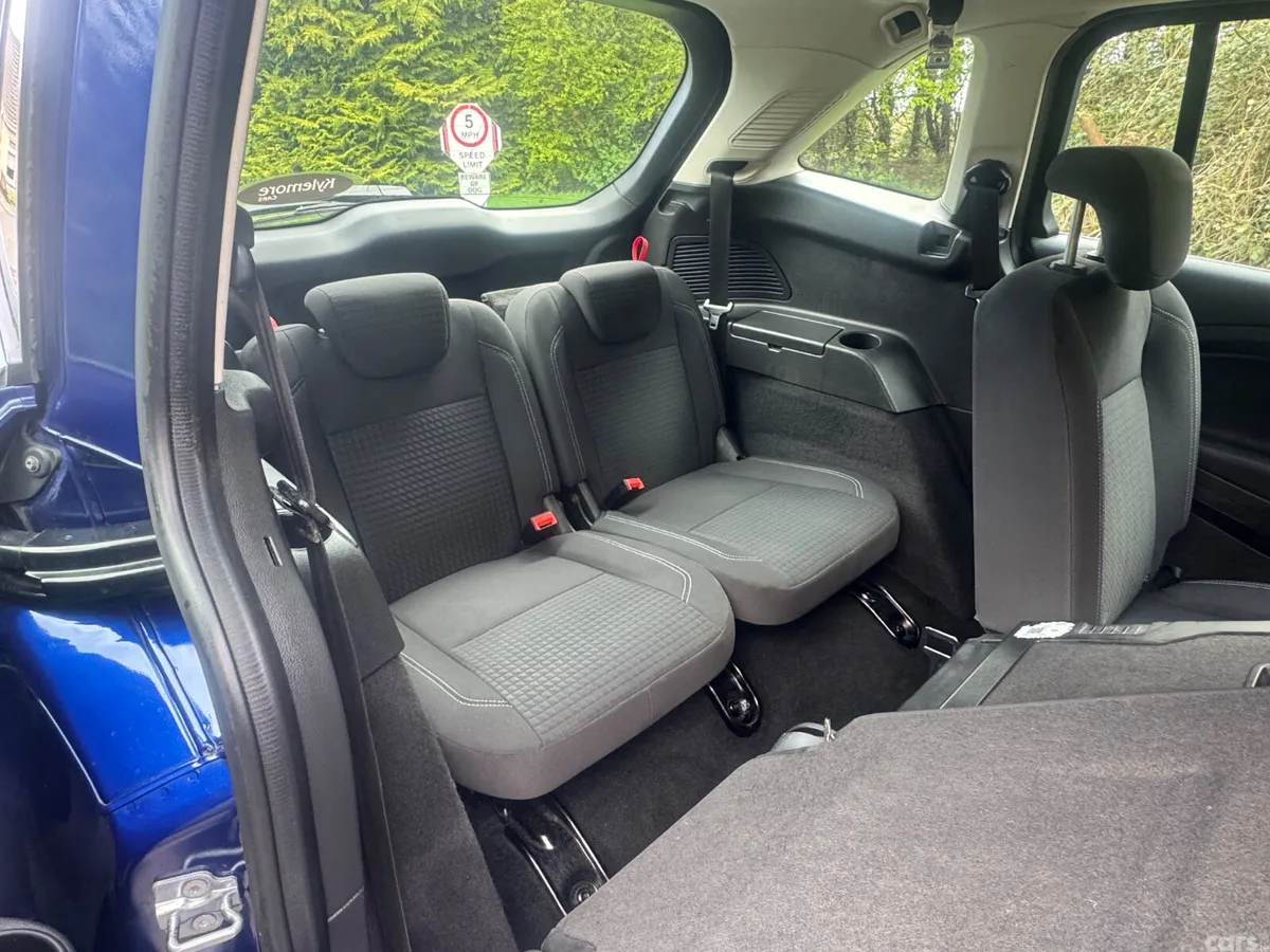 Ford Grand C-Max MPV, Diesel, 2016, Blue