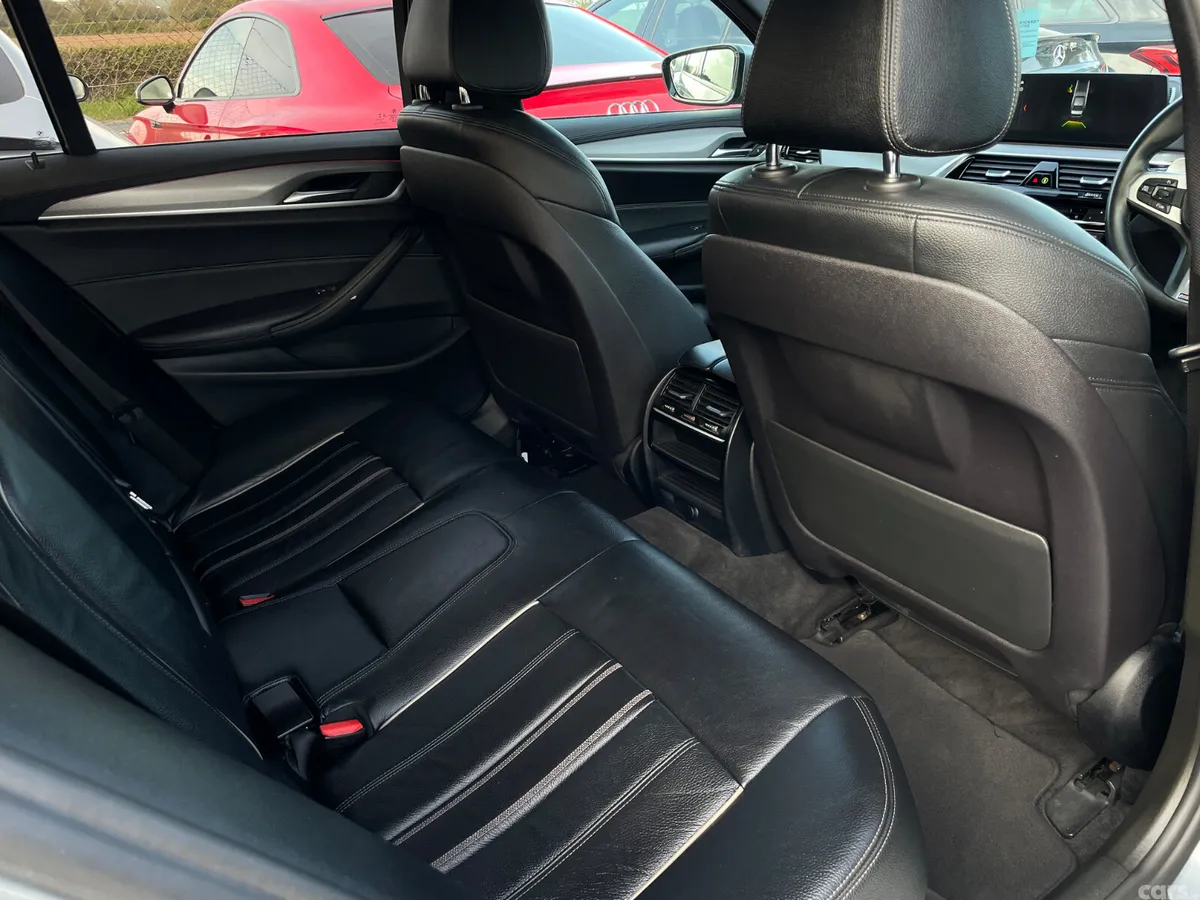 BMW 5-Series Saloon, Diesel, 2018, Blue