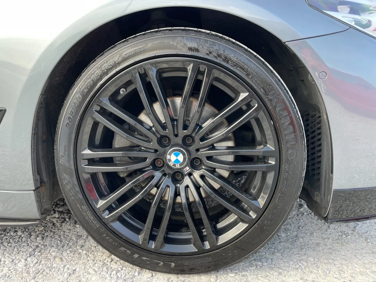 BMW 5-Series Saloon, Diesel, 2018, Blue