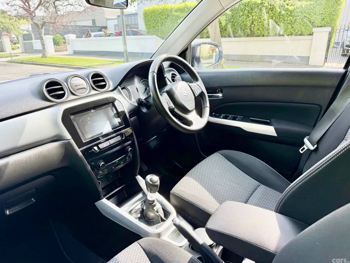 Suzuki Vitara SUV, Diesel, 2016, White