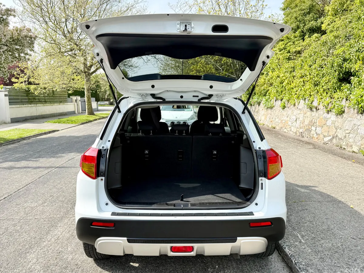 Suzuki Vitara SUV, Diesel, 2016, White